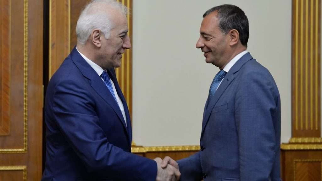 Президент Ваагн Хачатурян принял посла Италии Альфонсо Ди Риццо