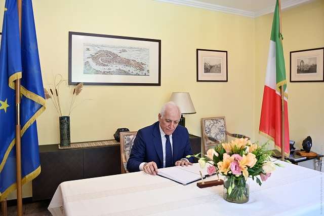 Президент Ваагн Хачатурян посетил Посольство Италии в Армении