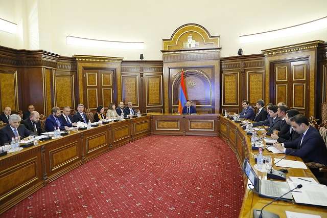 Никол Пашинян, Правительство Армении